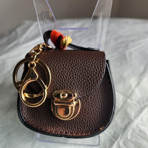 Mini Saddle Bag Charms/Ear Bud Holder with Goldtone Accents NWOT-SELECT ONE! - Picture 10 of 13
